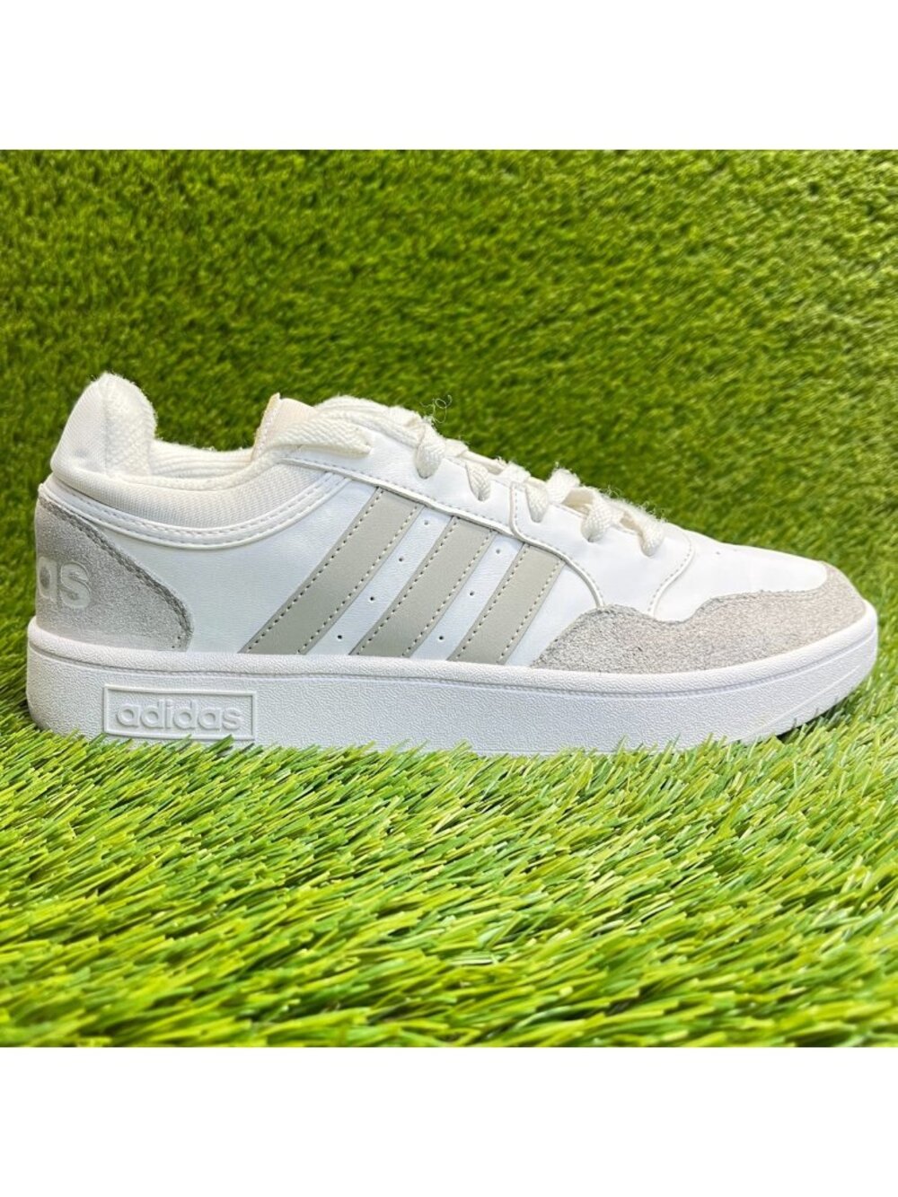 Adidas Hoops 3.0 Mens Size 9 White Gray Athletic Leather Walking Shoes Sneakers